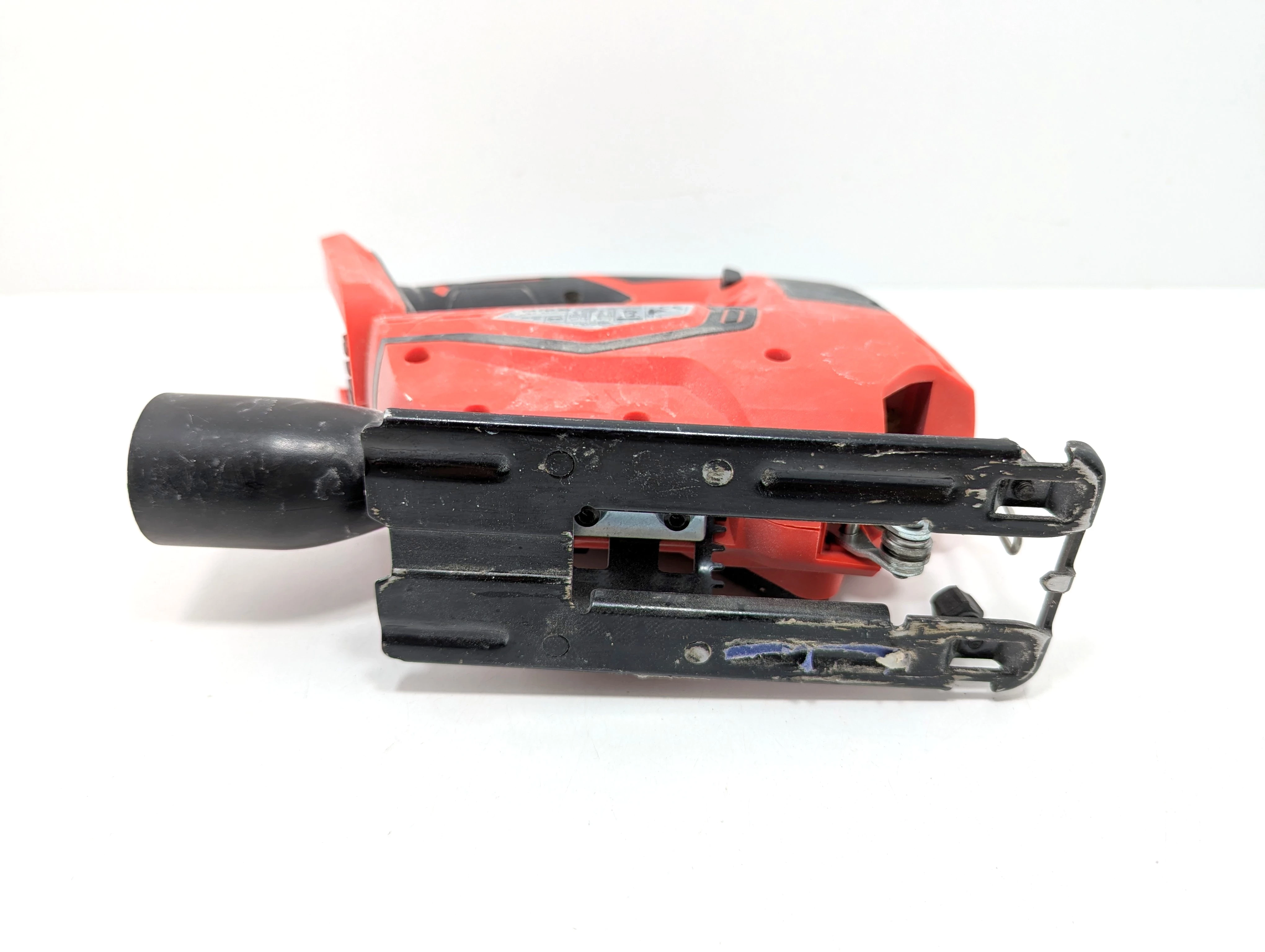 yato-wyrzynarka-18v-yt-82823-2xakumulator-40-ah-i-30-ah-rodzaj-silnika-204657-221321