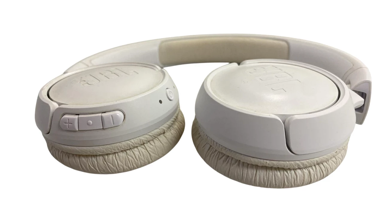 sluchawki-bezprzewodowe-nauszne-jbl-tune-500bt-biale-stan-11323-2