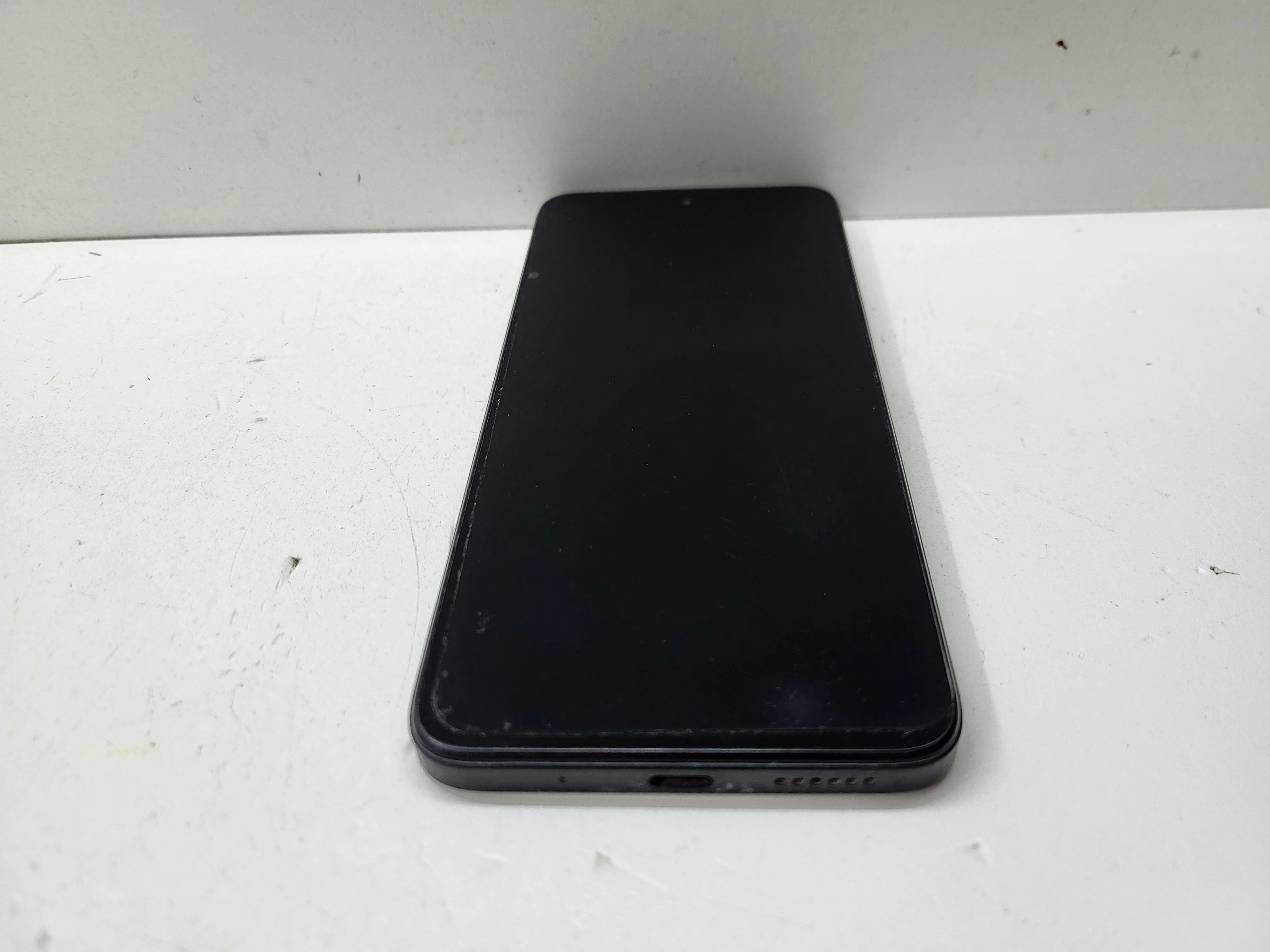 xiaomi-redmi-12-stan-11323-2