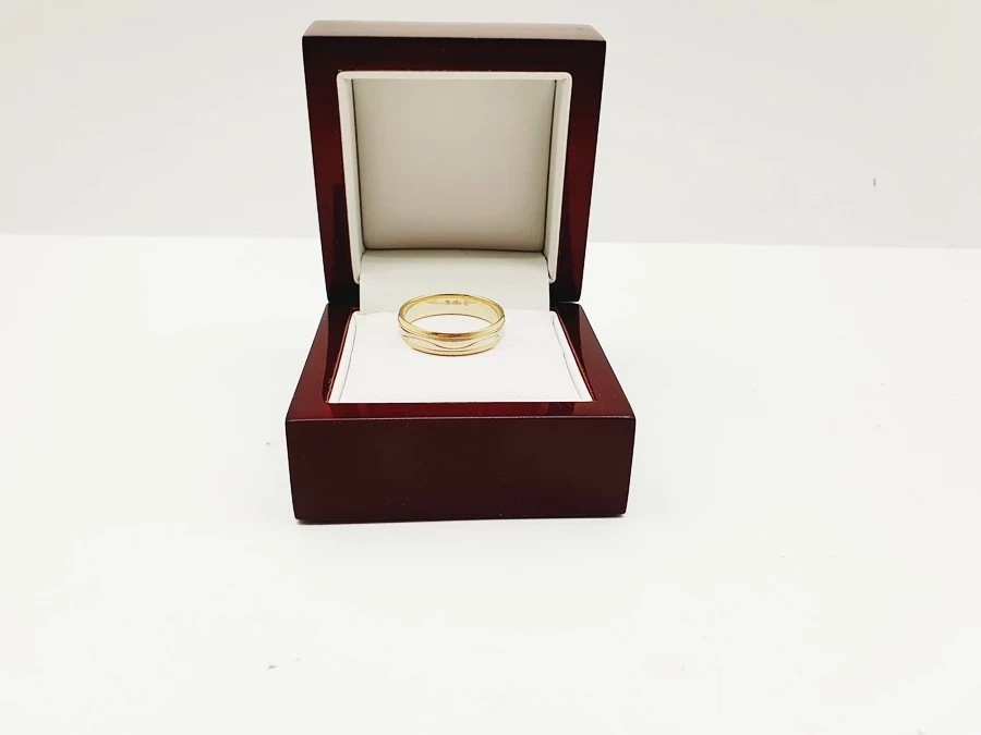 zlota-obraczka-zlom-grawer-585p-385g-zloto-inwestycyjne-strzegomska-200-wroclaw