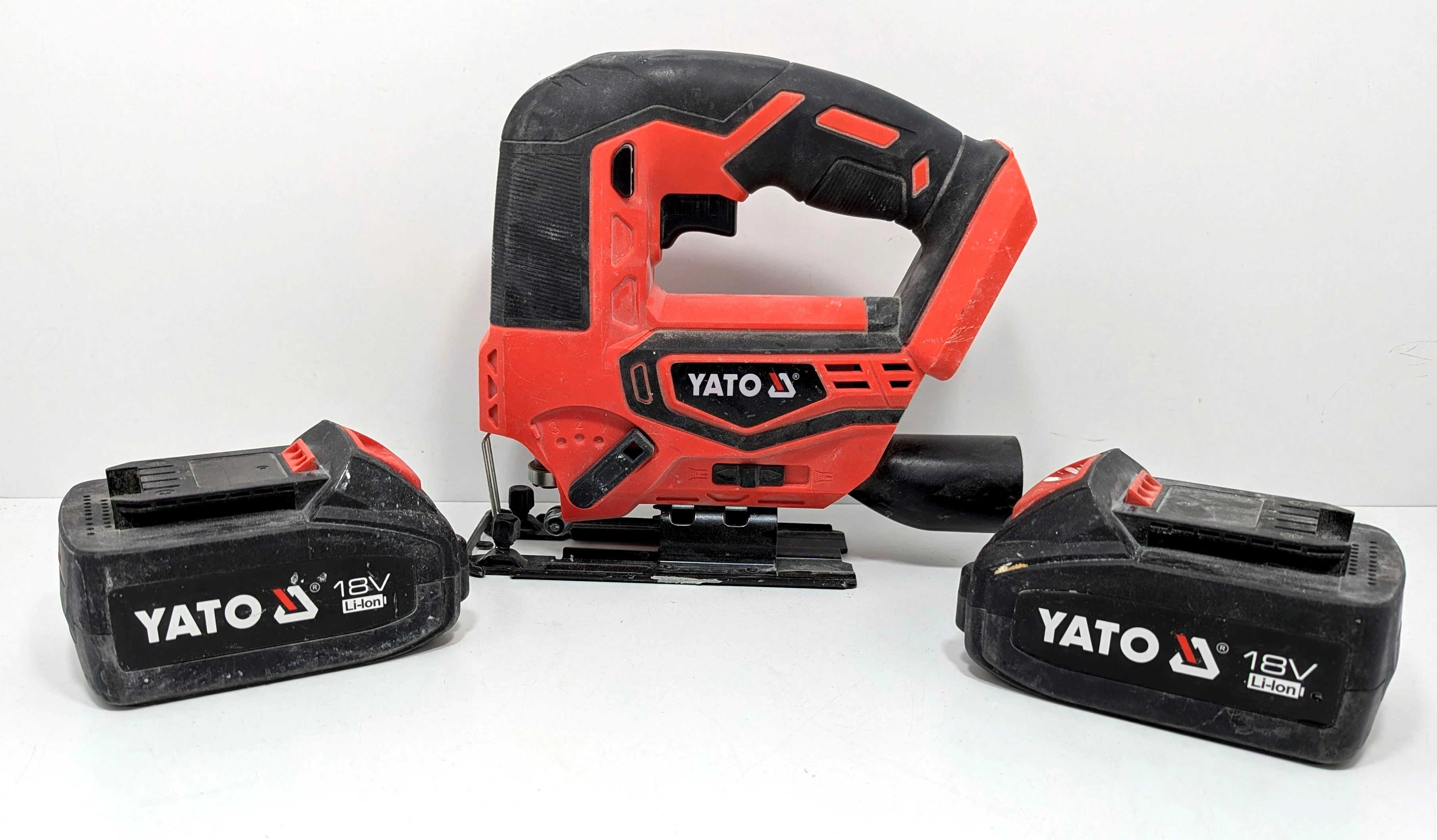 yato-wyrzynarka-18v-yt-82823-2xakumulator-40-ah-i-30-ah-trocka-11-warszawa