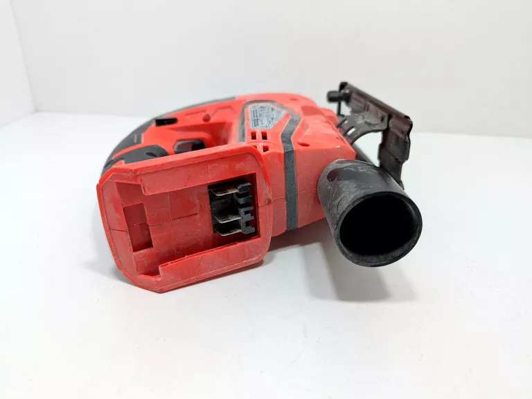 yato-wyrzynarka-18v-yt-82823-2xakumulator-40-ah-i-30-ah-maksymalna-moc-180000