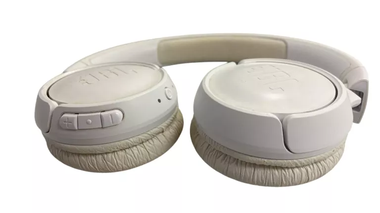 sluchawki-bezprzewodowe-nauszne-jbl-tune-500bt-biale-stan-11323-2