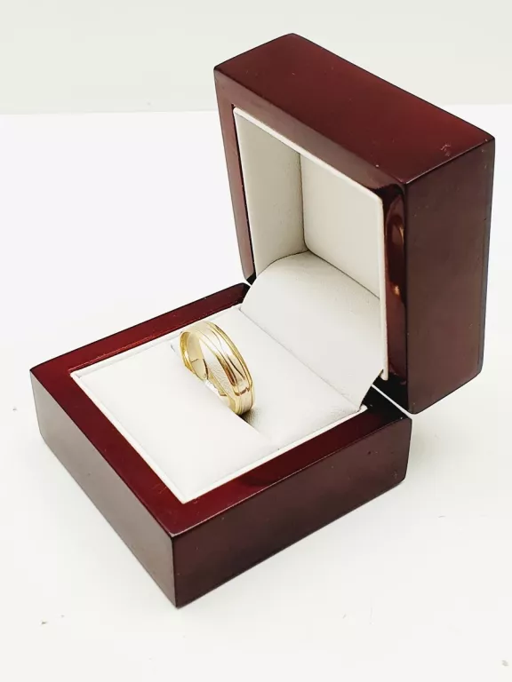 zlota-obraczka-zlom-grawer-585p-385g-zloto-inwestycyjne-strzegomska-200-wroclaw