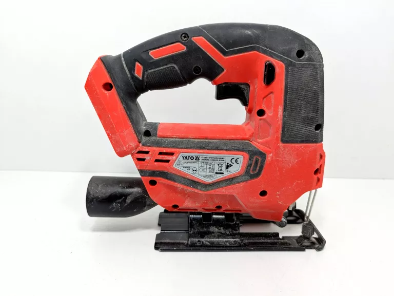 yato-wyrzynarka-18v-yt-82823-2xakumulator-40-ah-i-30-ah-mocowanie-brzeszczotu-205041-222245