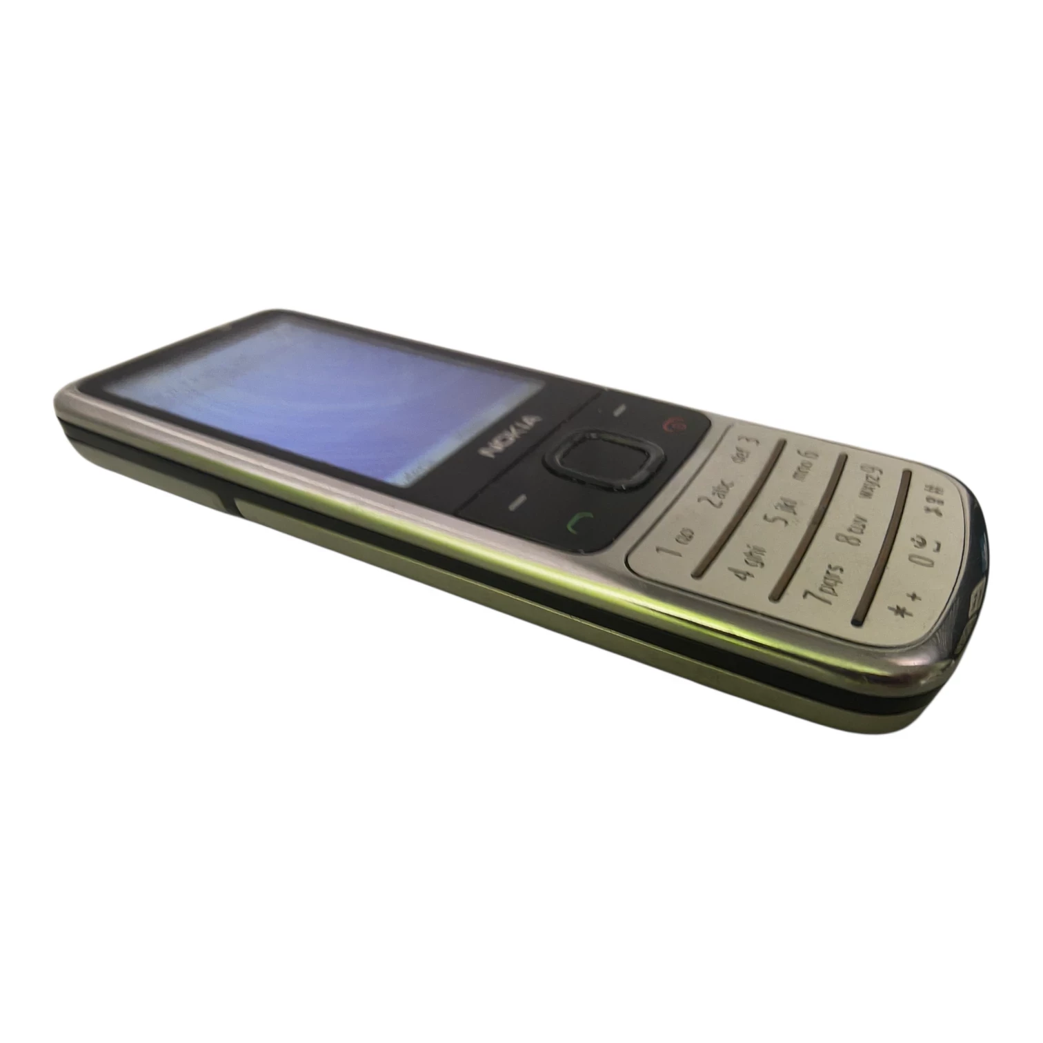 telefon-nokia-nokia-6700-classic-przekatna-ekranu-220