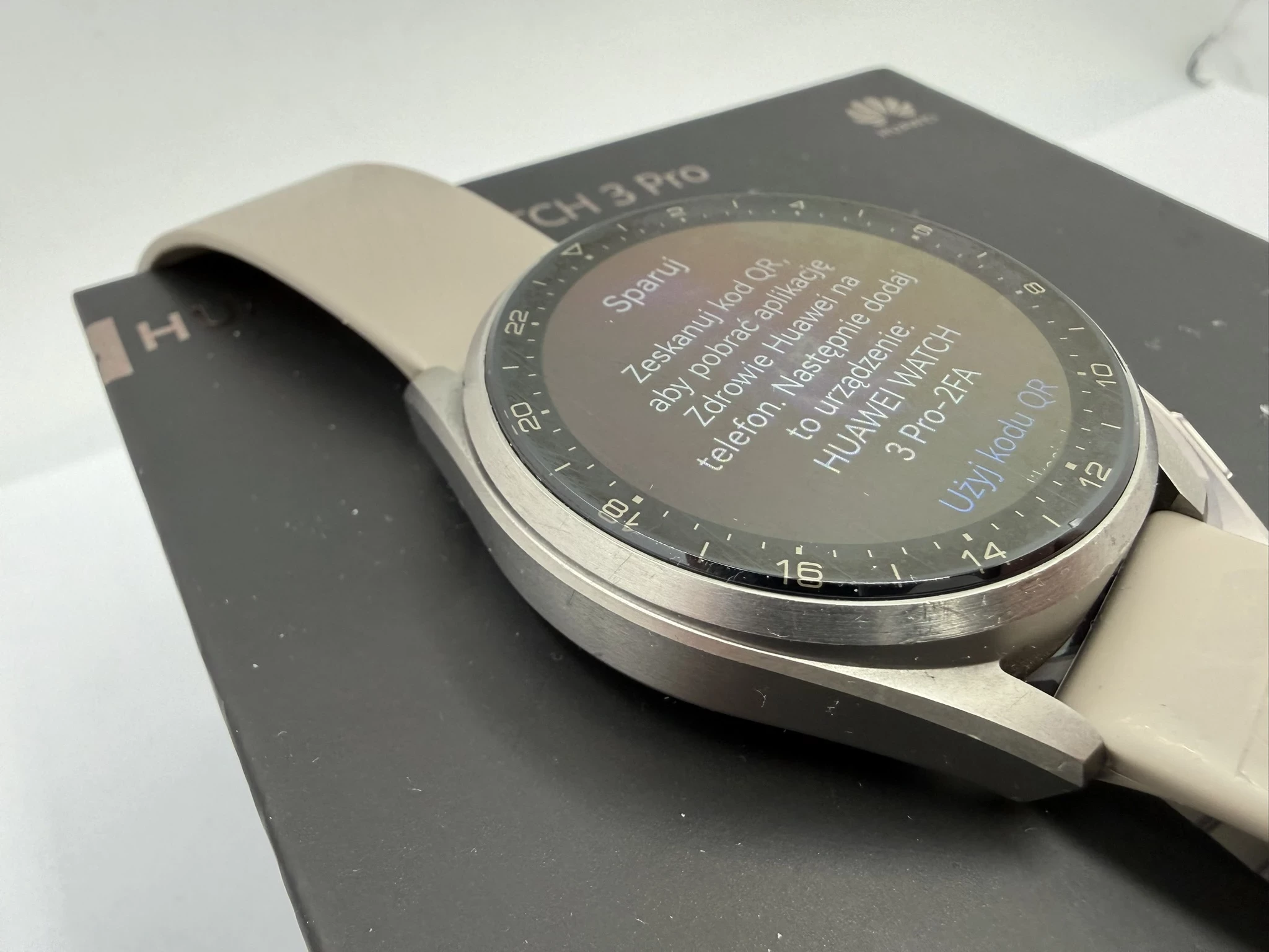 smartwatch-huawei-watch-3-pro-komplet-stan-11323-2