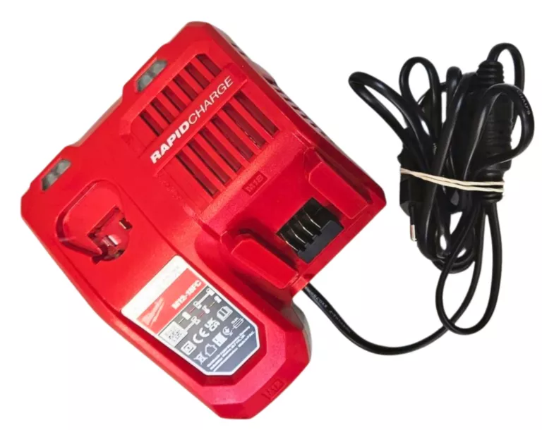 szybka-ladowarka-milwaukee-m12-18fc-do-akumulatorow-baterii-12v-18v-stan-11323-2