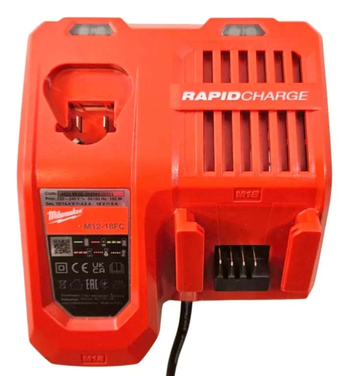 szybka-ladowarka-milwaukee-m12-18fc-do-akumulatorow-baterii-12v-18v-marka-248811-951033