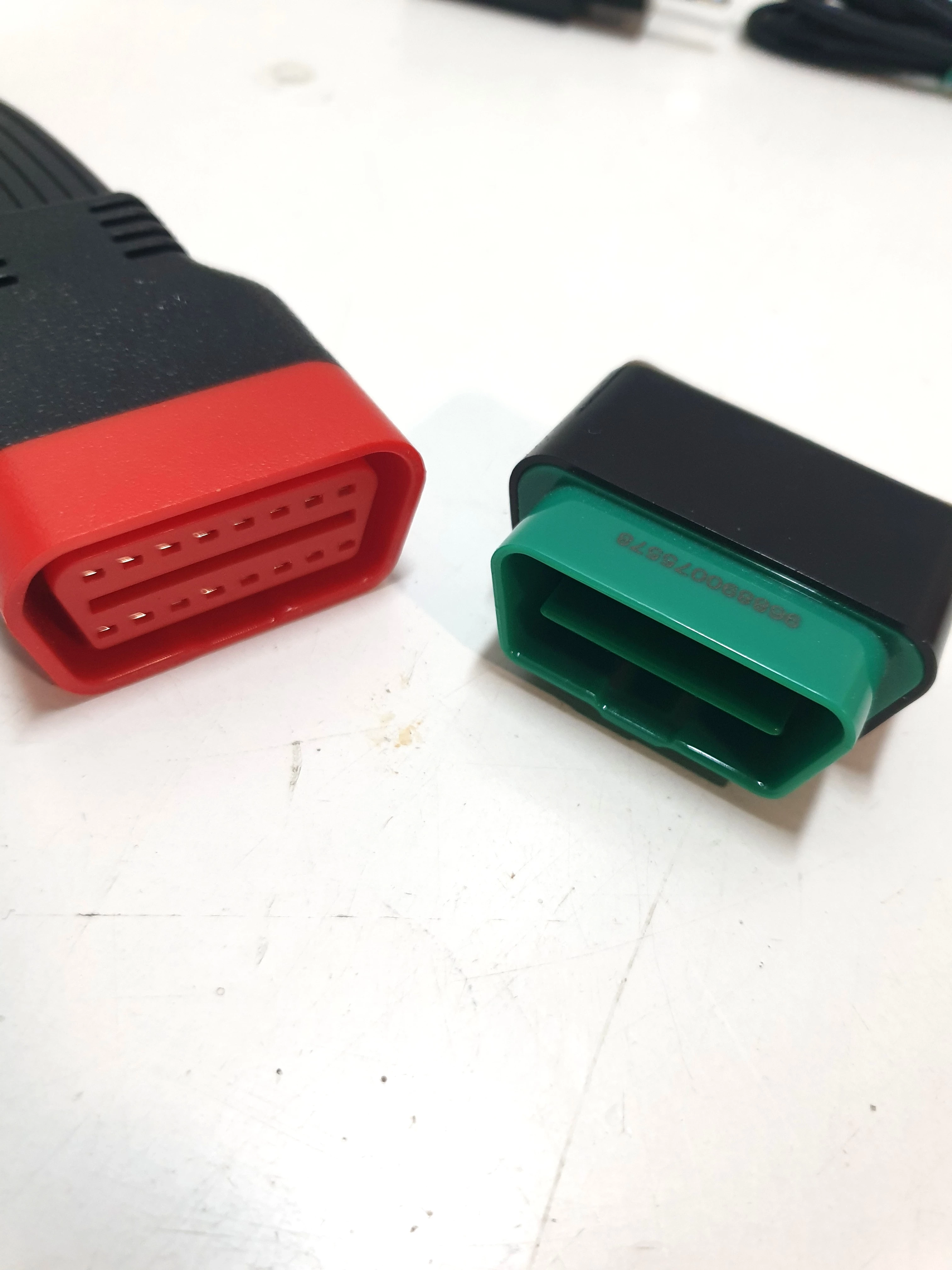 narzedzie-diagnostyczne-launch-x431-pro3s-tablet-lenovo-tab-m-8-pud-stan-11323-2