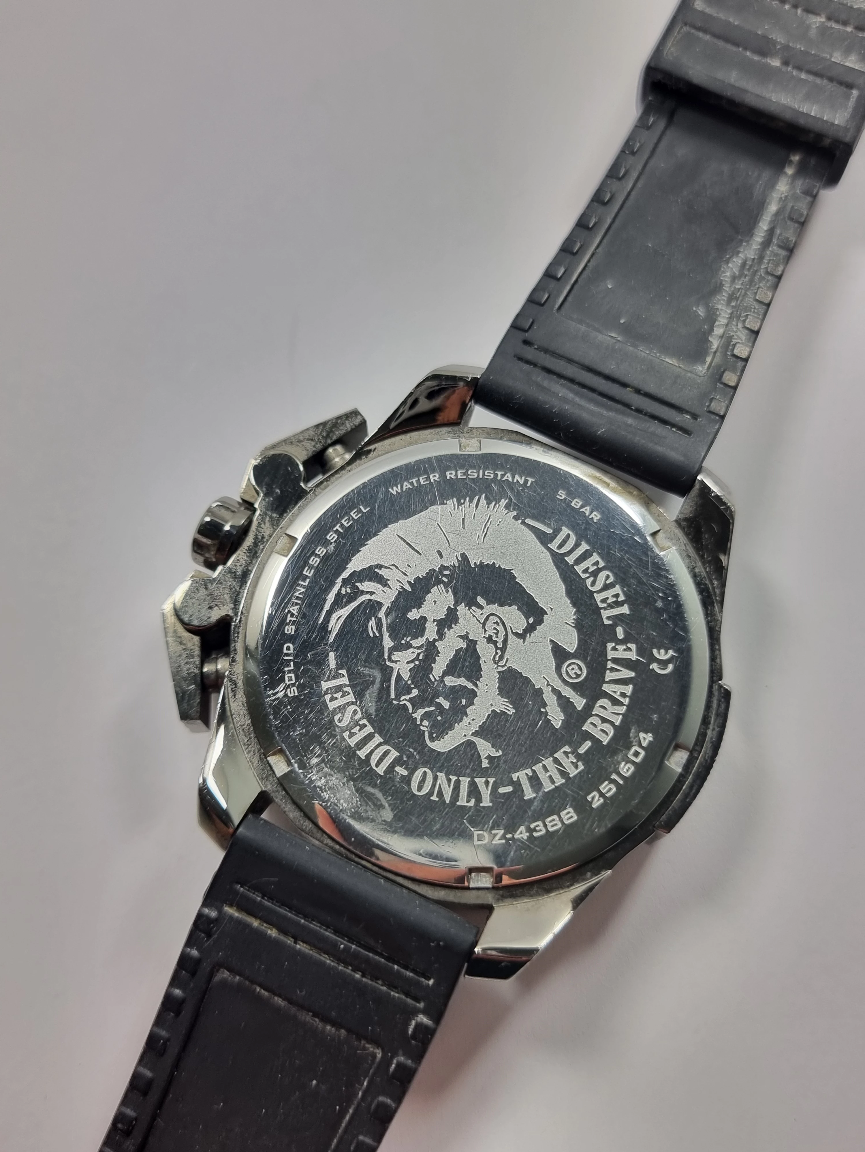 zegarek-diesel-dz-4388-ean-gtin-4053858618732