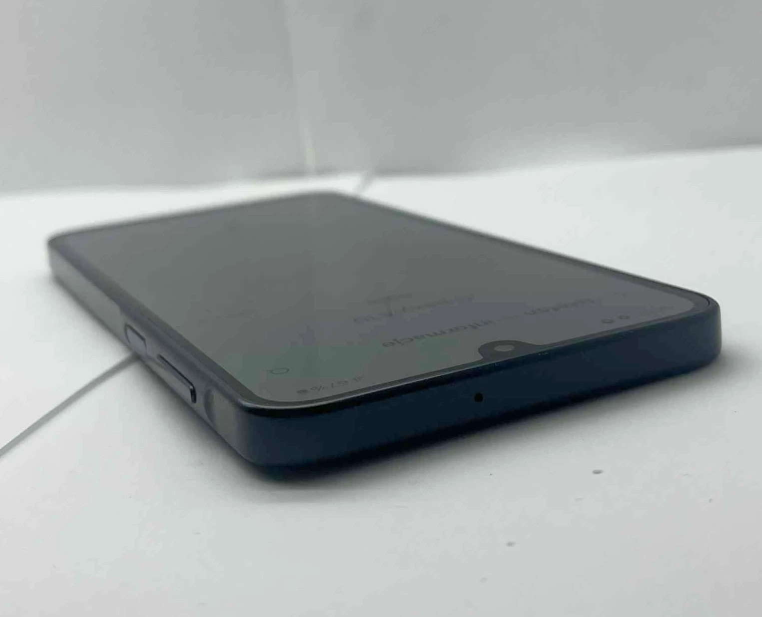 telefon-samsung-galaxy-a16-4128-gb-stan-11323-2