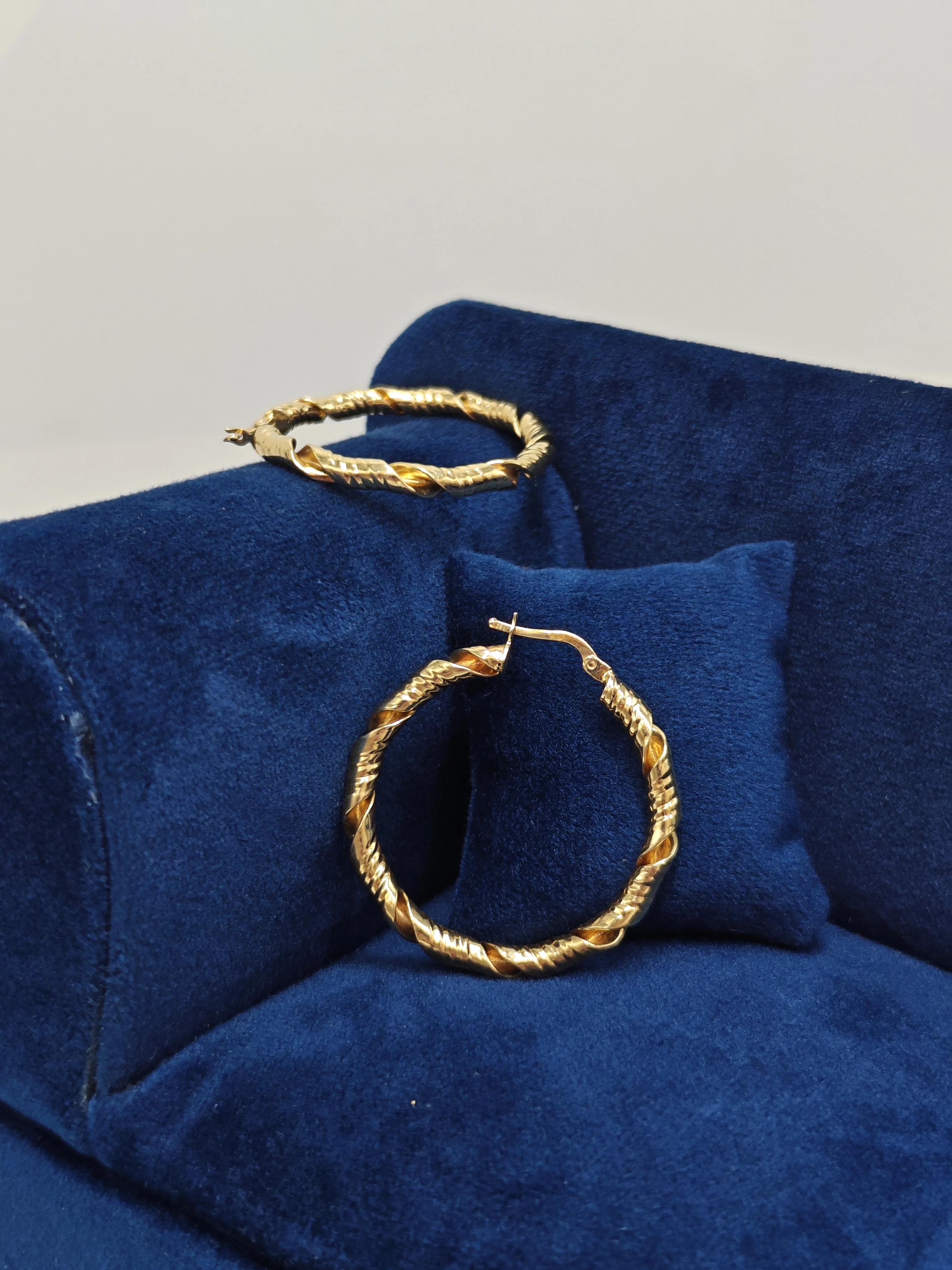 zlote-kolczyki-duze-kola-przeplatane-572g-585-powystawowe-rodzaj-2205-2