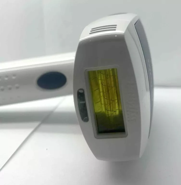 depilator-laserowy-babyliss-g910e-12-v-kolor-dominujacy-129357-2