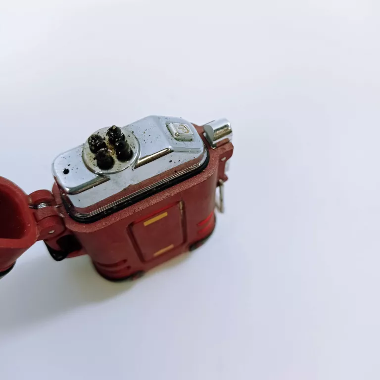 zapalniczka-elektryczna-usb-marka-248811-958954