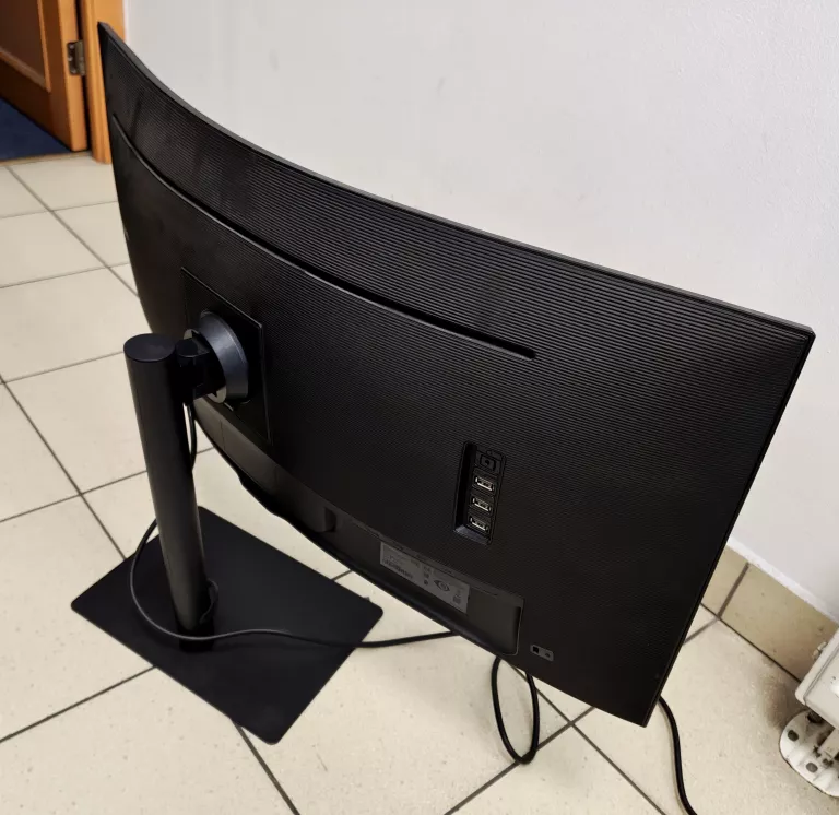 monitor-samsung-viewfinity-s6-s34a650ubu-przekatna-ekranu-cale-3400