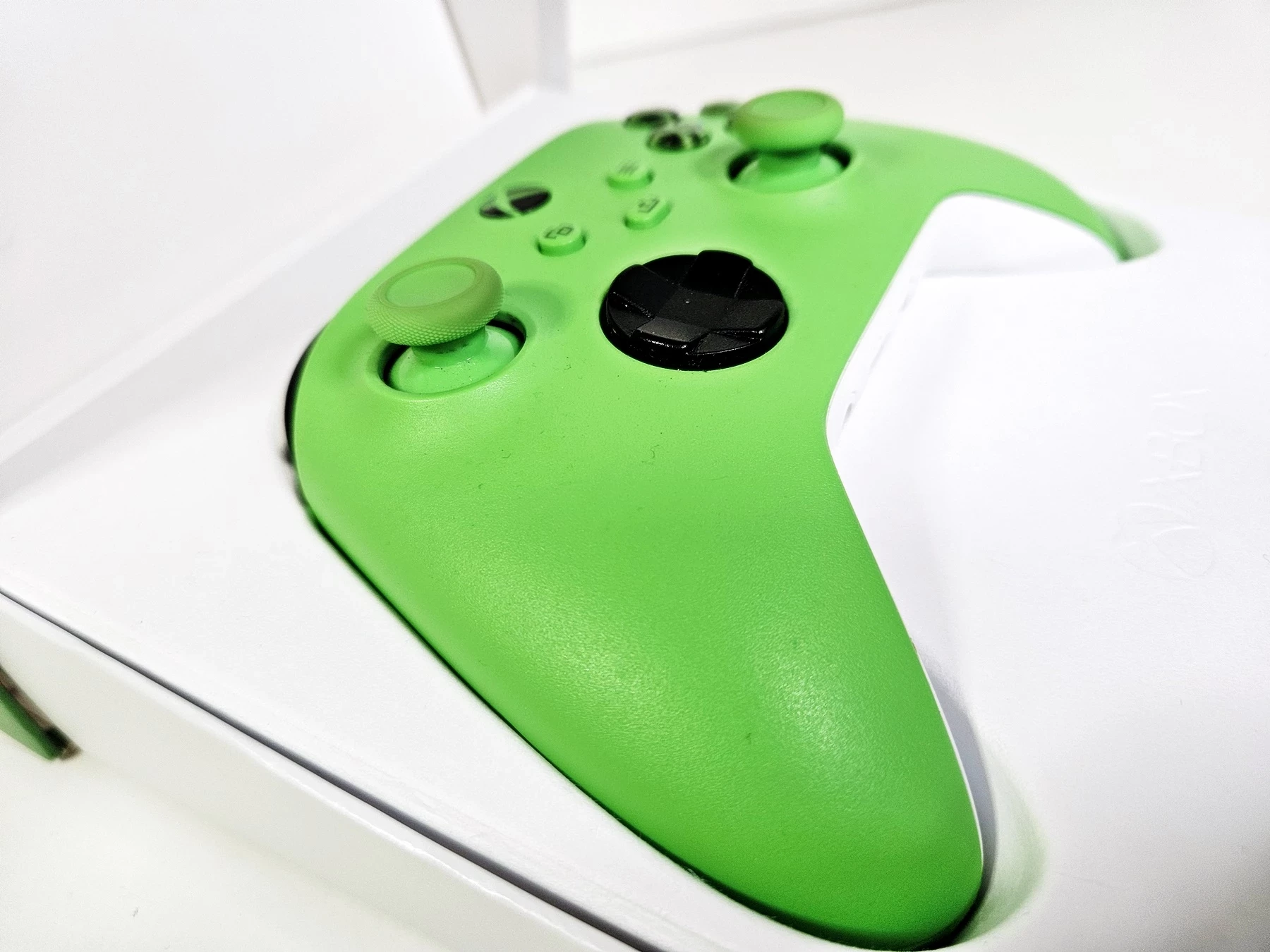 pad-xbox-one-velocity-green-komplet-pudelko-gw-z-27072025-kod-producenta-qau-00091