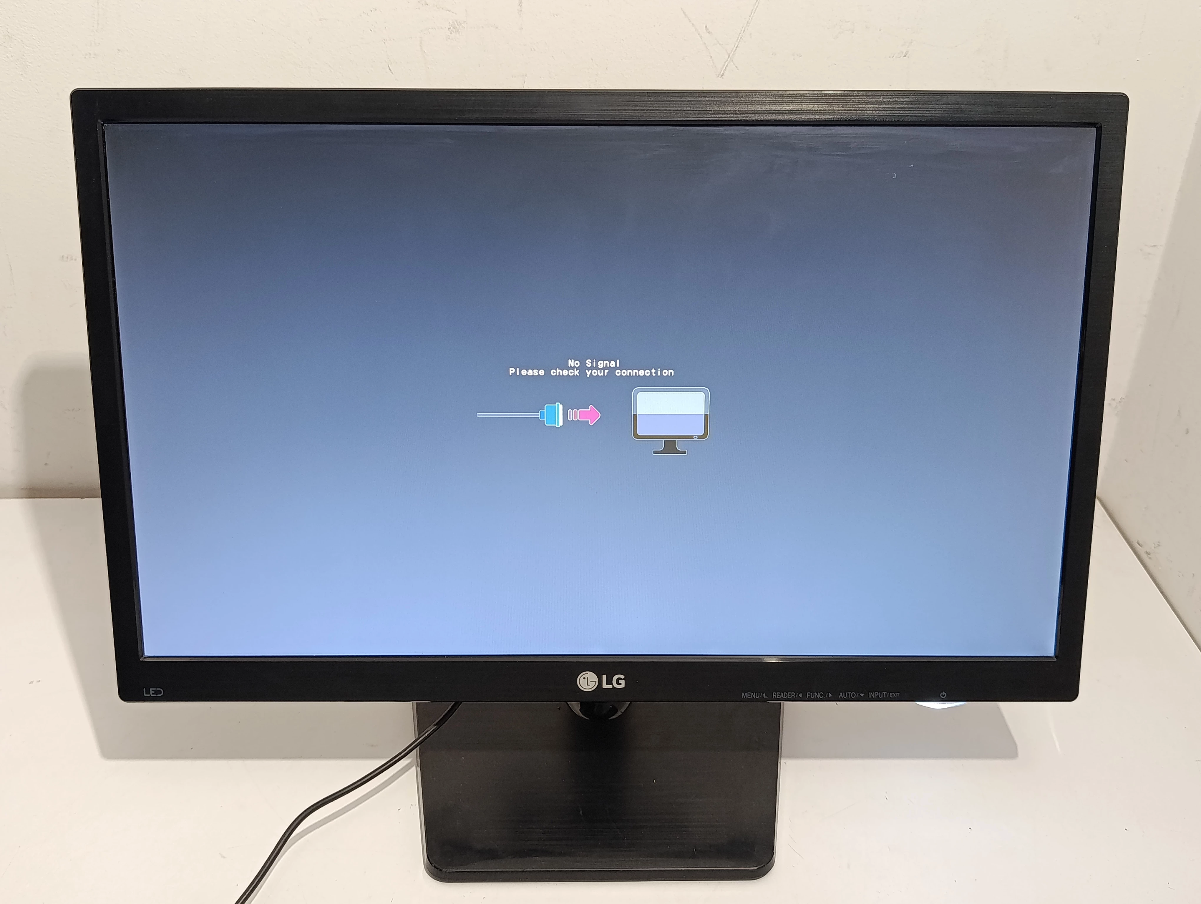monitor-22-lg-model-22m37a-b-stan-11323-2