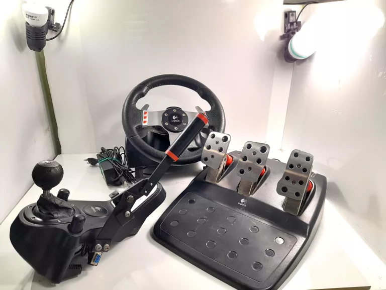 kierownica-logitech-g27-poludniowa-38-przezmierowo-ska