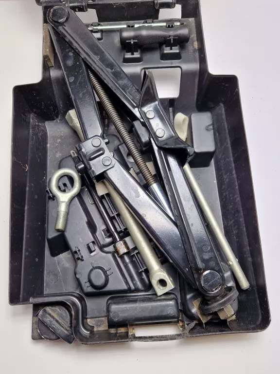 zestaw-naprawczy-walizka-pod-fotel-pasazera-do-ducato-jumper-boxer-stan-11323-2