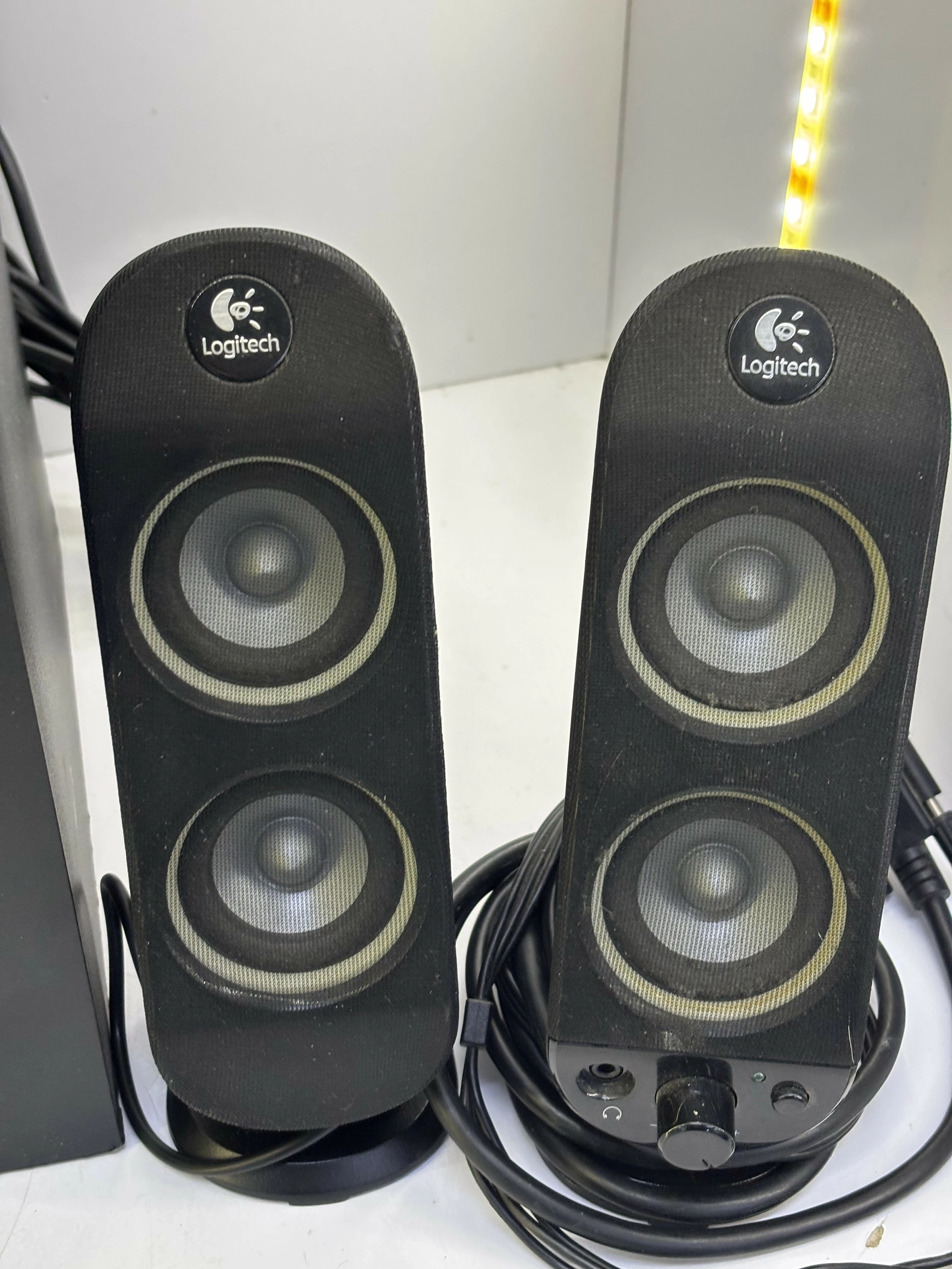 zestaw-glosnikow-51-logitech-x-530-czarny-moc-glosnikow-rms-7000