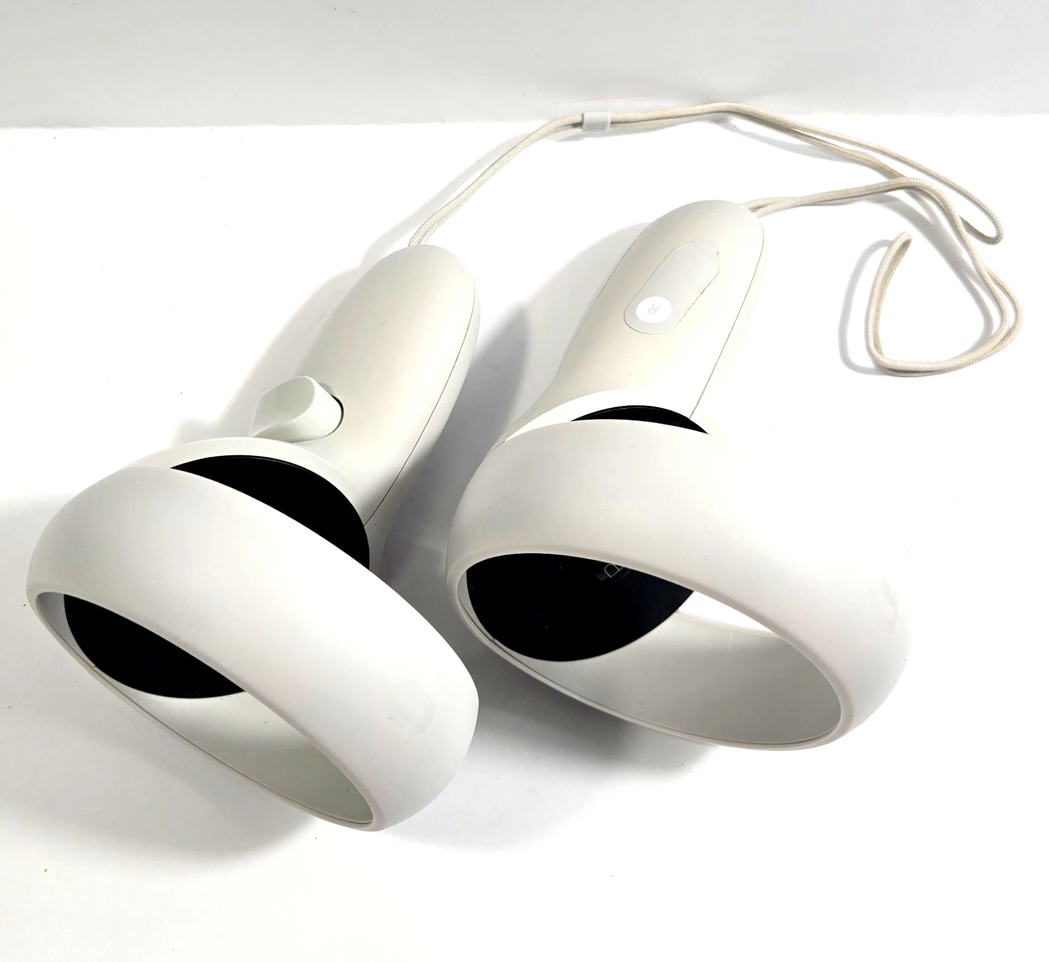 meta-oculus-quest-2-128gb-gogle-vr-wirtualna-ean-gtin-5706998710130