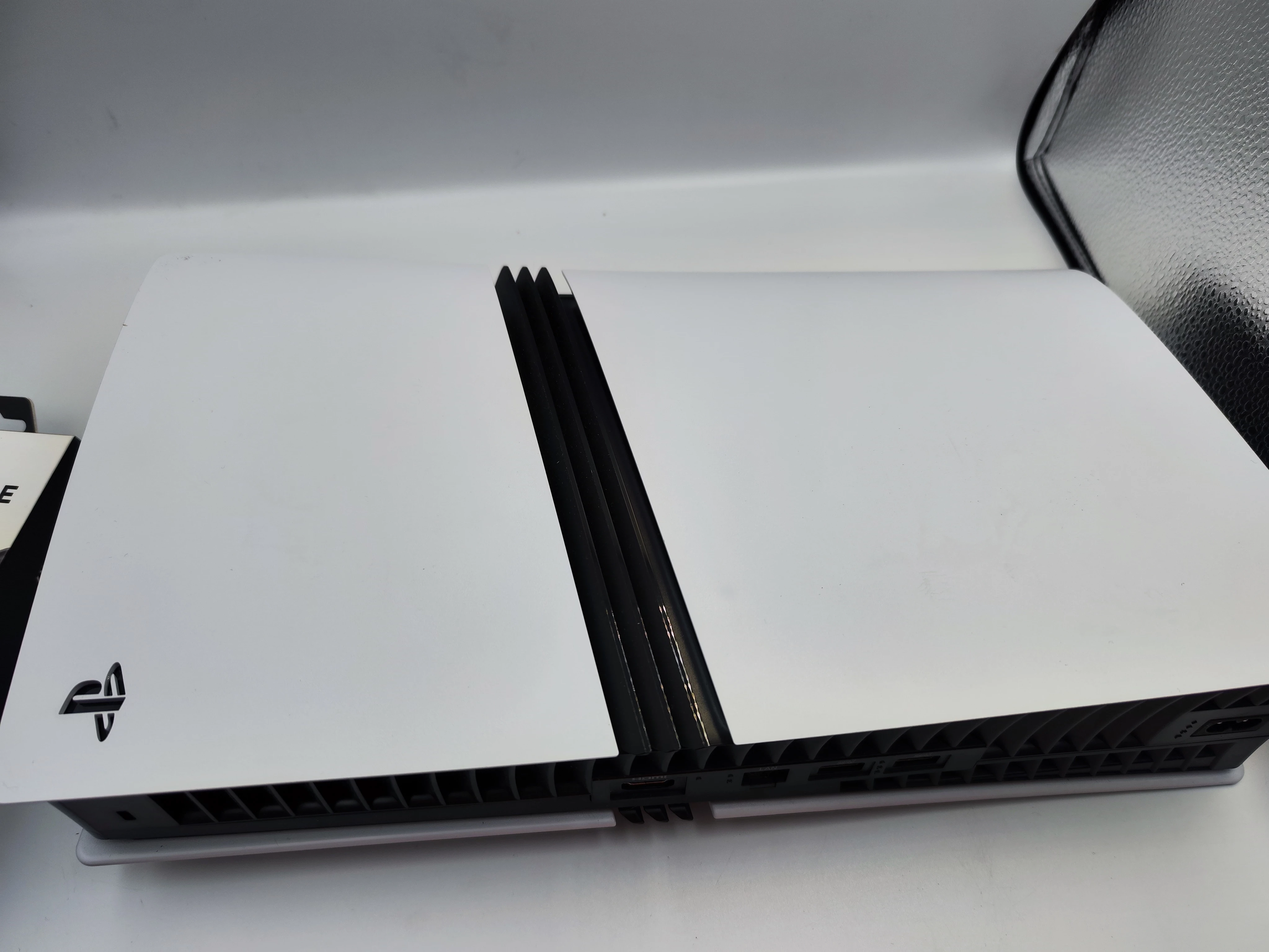 konsola-sony-ps5-pro-2tb-pad-stacja-kable-gwar-stan-opakowania-229205-340245