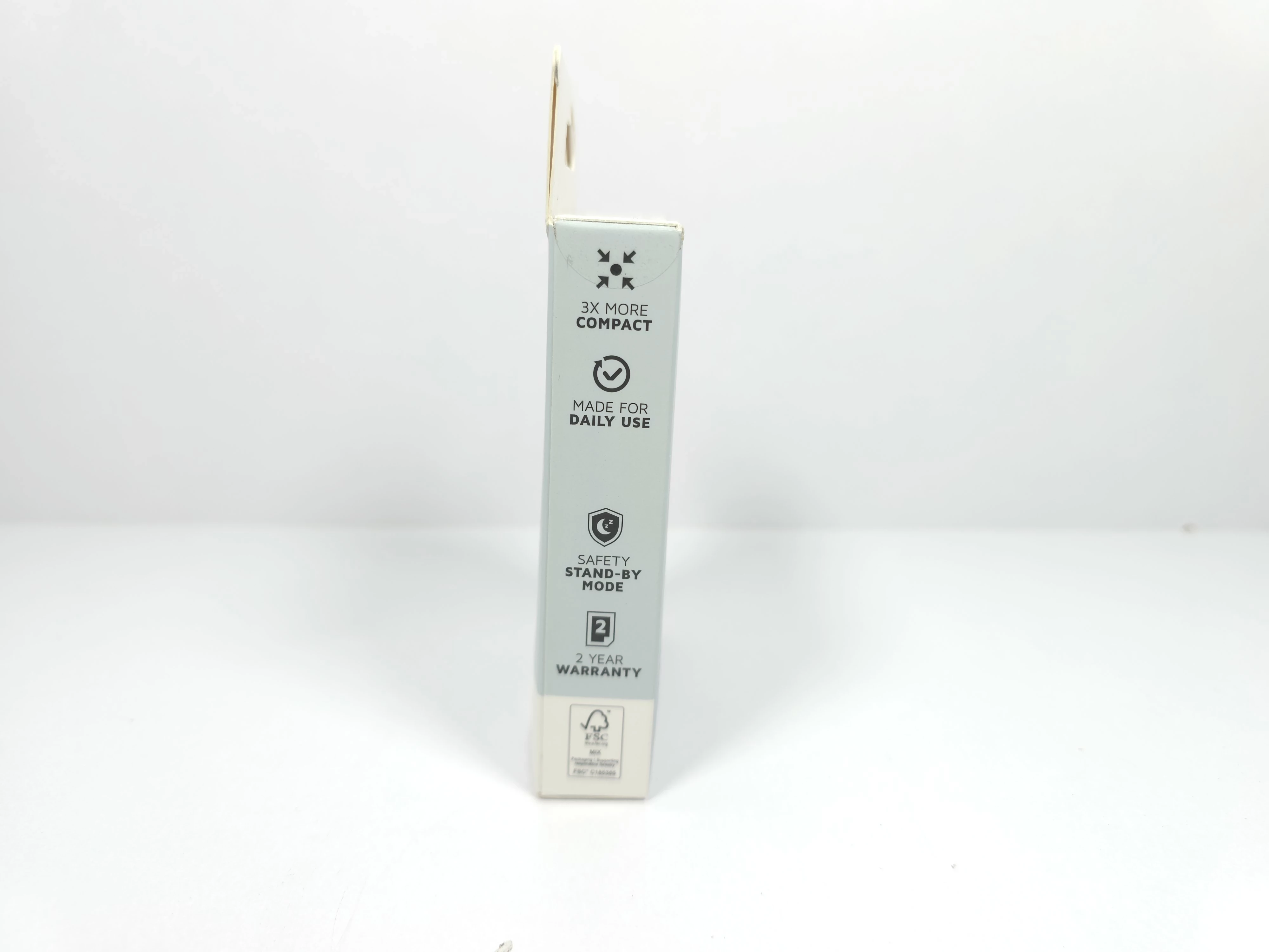 kostka-xtorm-slimline-charger-25w-stan-11323-2