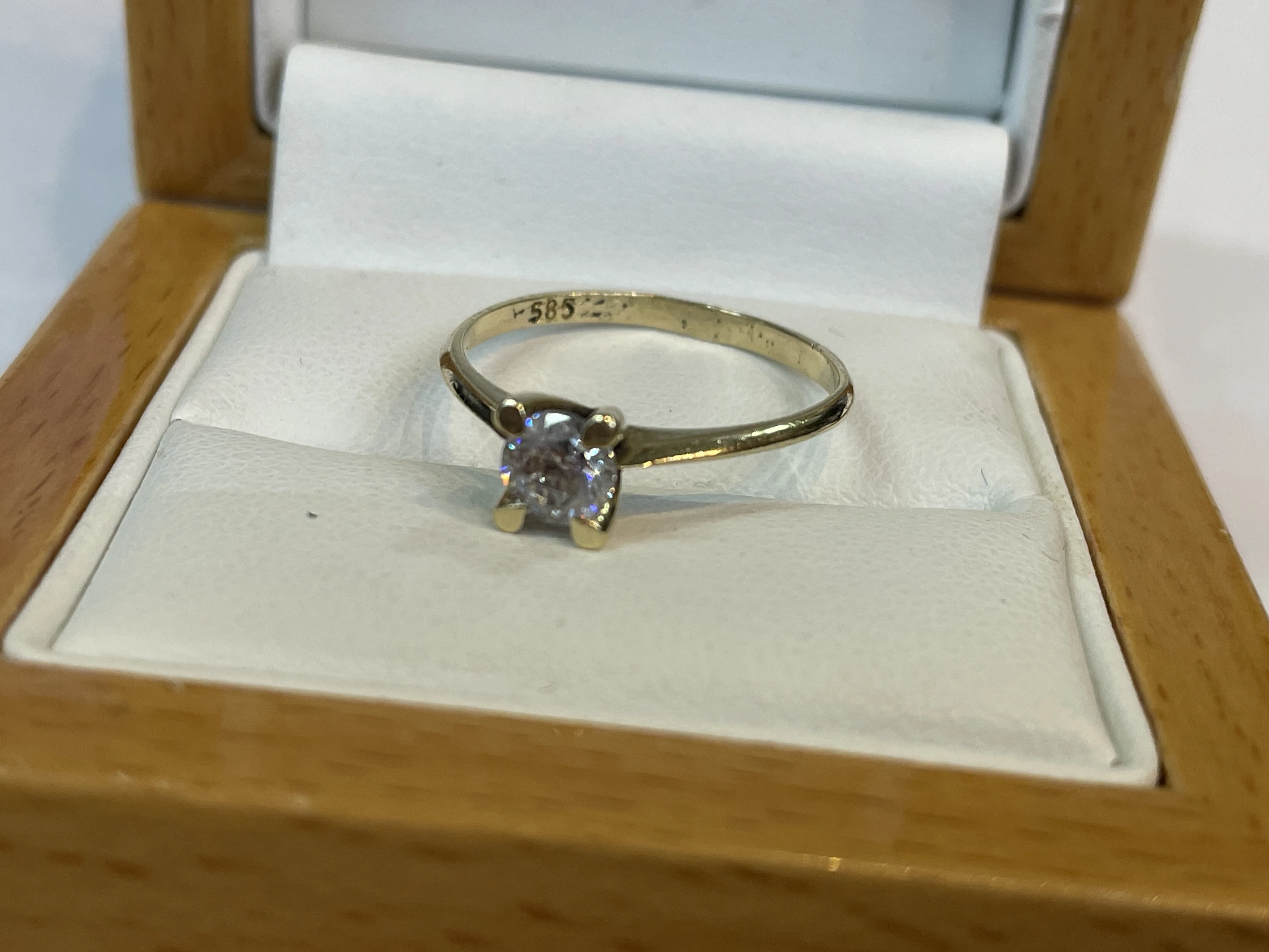 zloty-pierscionek-cyrkonia-585-193g-r16-stan-11323-2