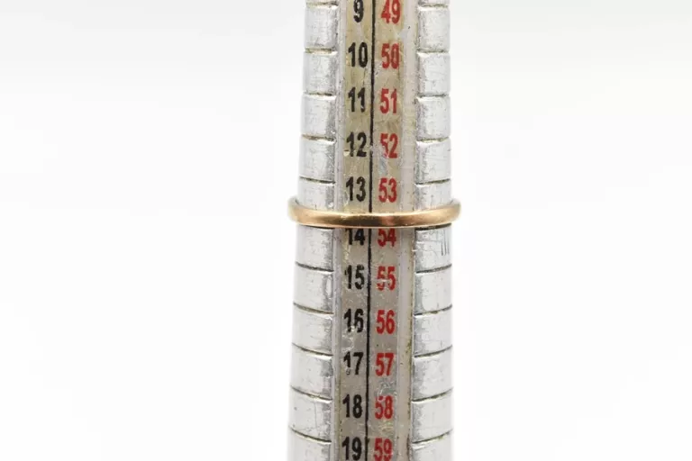 zloty-pierscionek218g-333pr-14r-rodzaj-2205-2