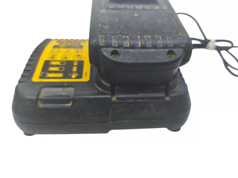 dewalt-uniwersalna-ladowarka-dcb115-aku-144v-13ah-ean-gtin-4037993543098