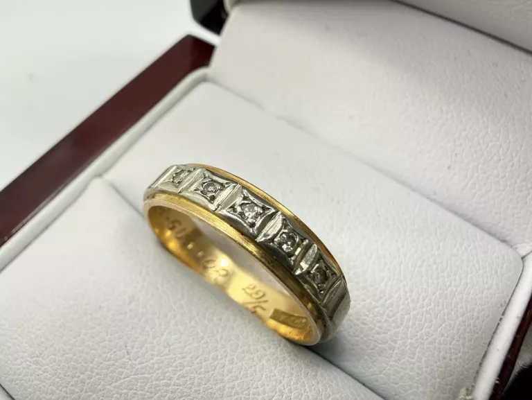 wyrob-jubilerski-uzywany-obraczka-z-diamentami-stan-11323-2