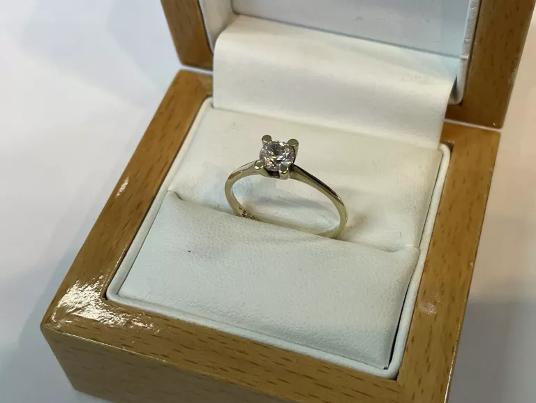 zloty-pierscionek-cyrkonia-585-193g-r16-kamien-17088-128