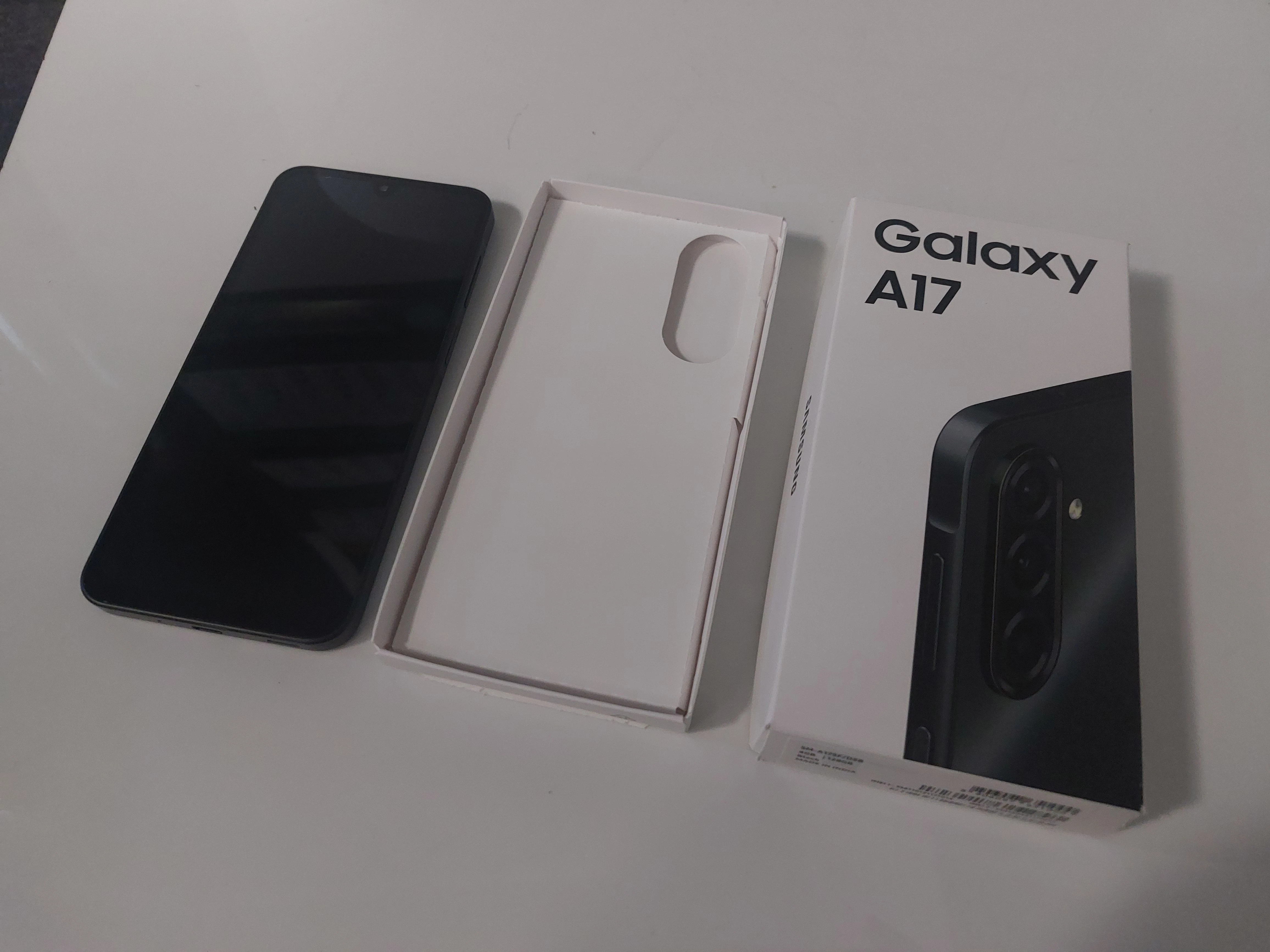 telefon-samsung-a17-128gb-komplet-ean-gtin-8806097651000