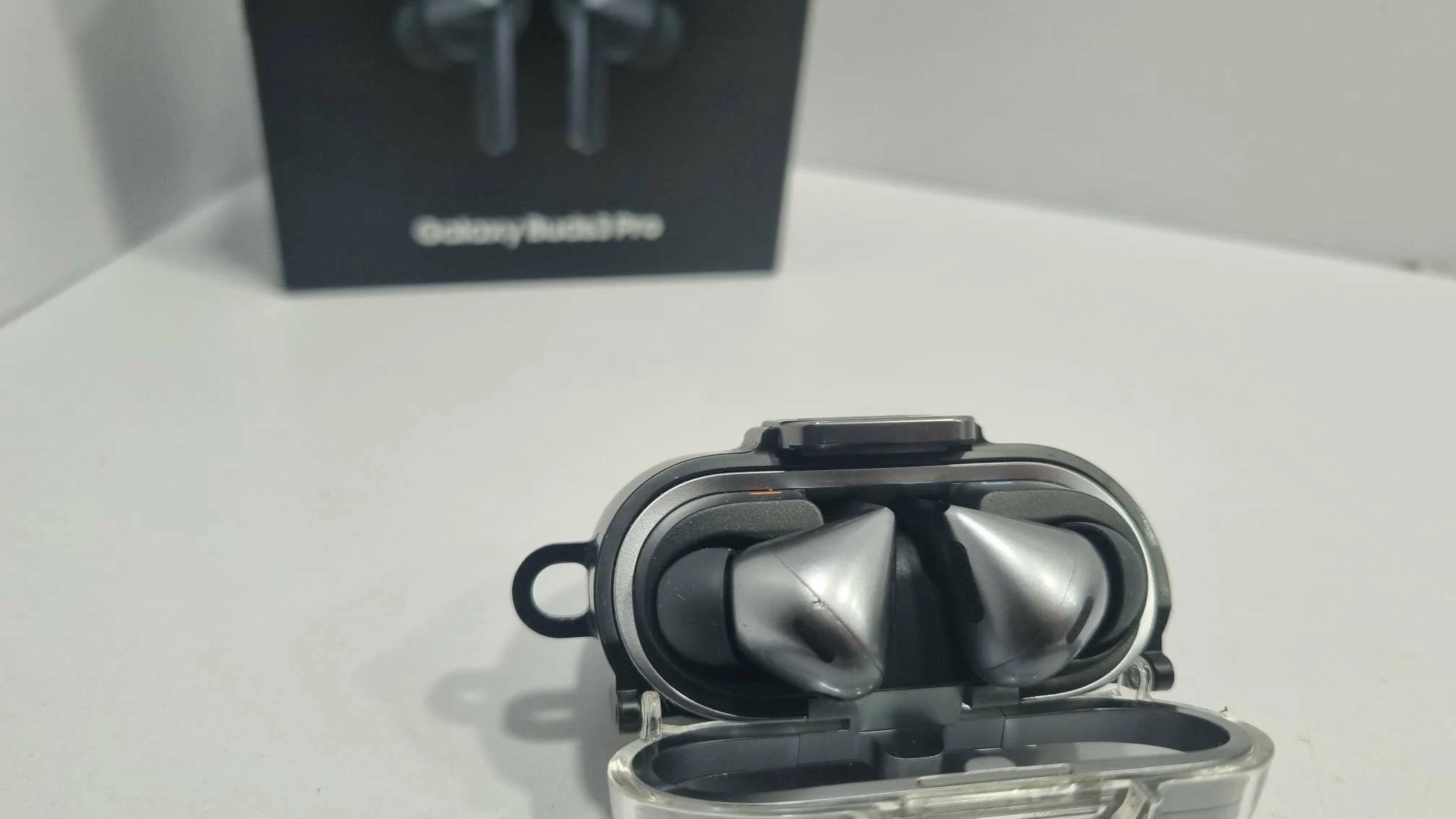 sluchawki-samsung-galaxy-buds3-pro-stan-11323-2