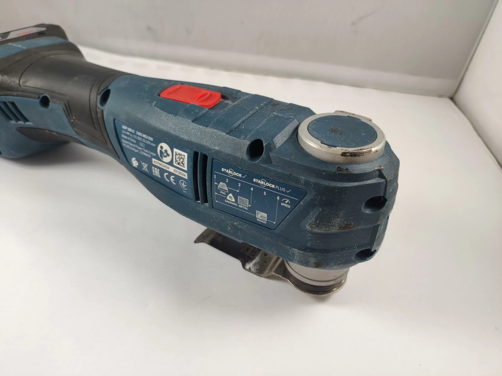 szlifierka-urzadzenie-wielofunkcyjne-bosch-gop-185-li-aku-20ah-waga-produktu-z-opakowaniem-jednostkowym-3950