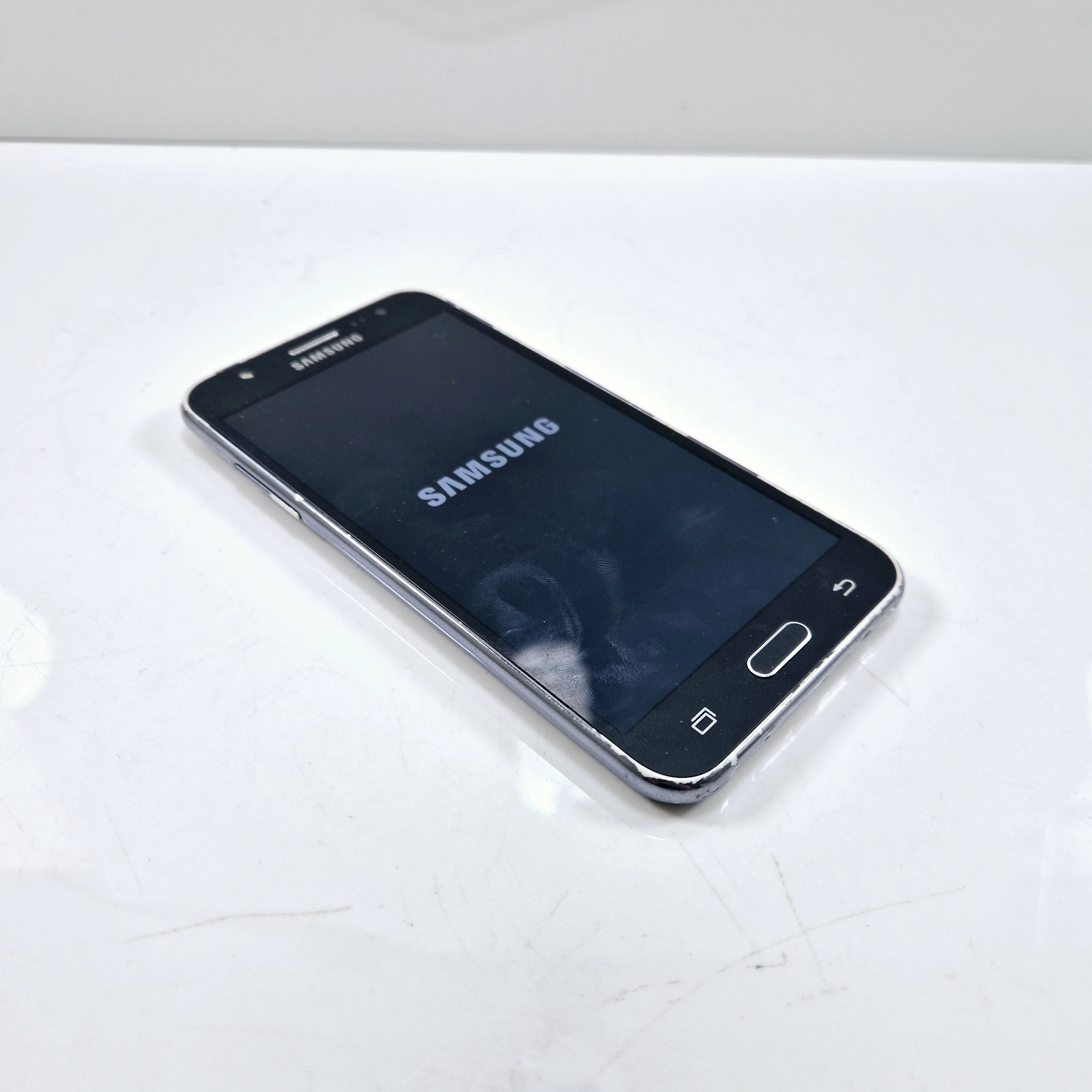 telefon-samsung-galaxy-j5-stan-11323-2