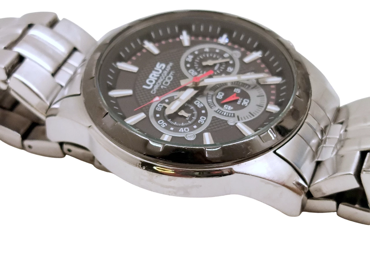 zegarek-lorus-vd53-048-grawer-na-spodzie-koperty-mechanizm-18738-1