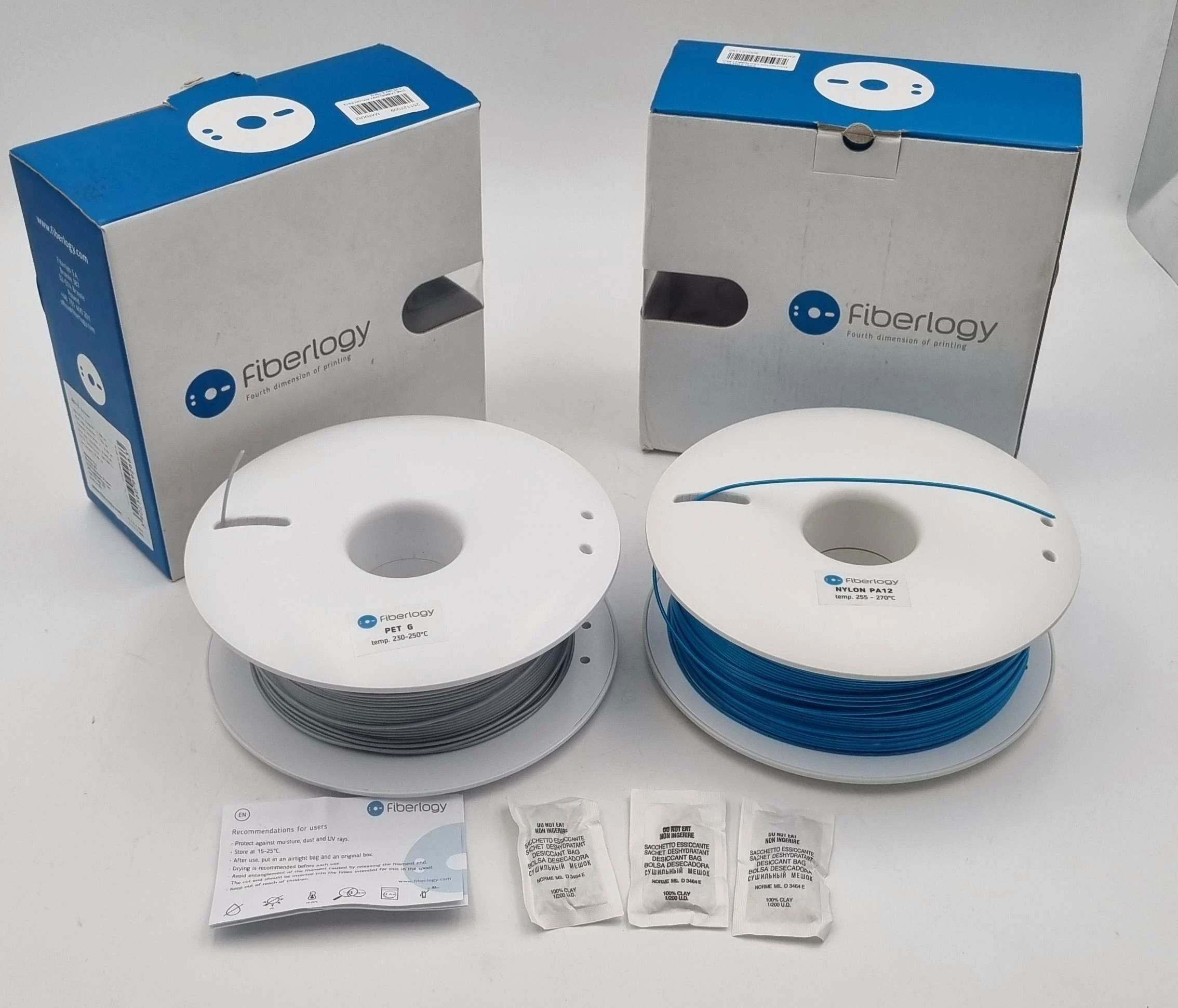 filament-fiberlogy-petg-silver-pa12-fiberlogy-blue-farbiarska-22e-mosina