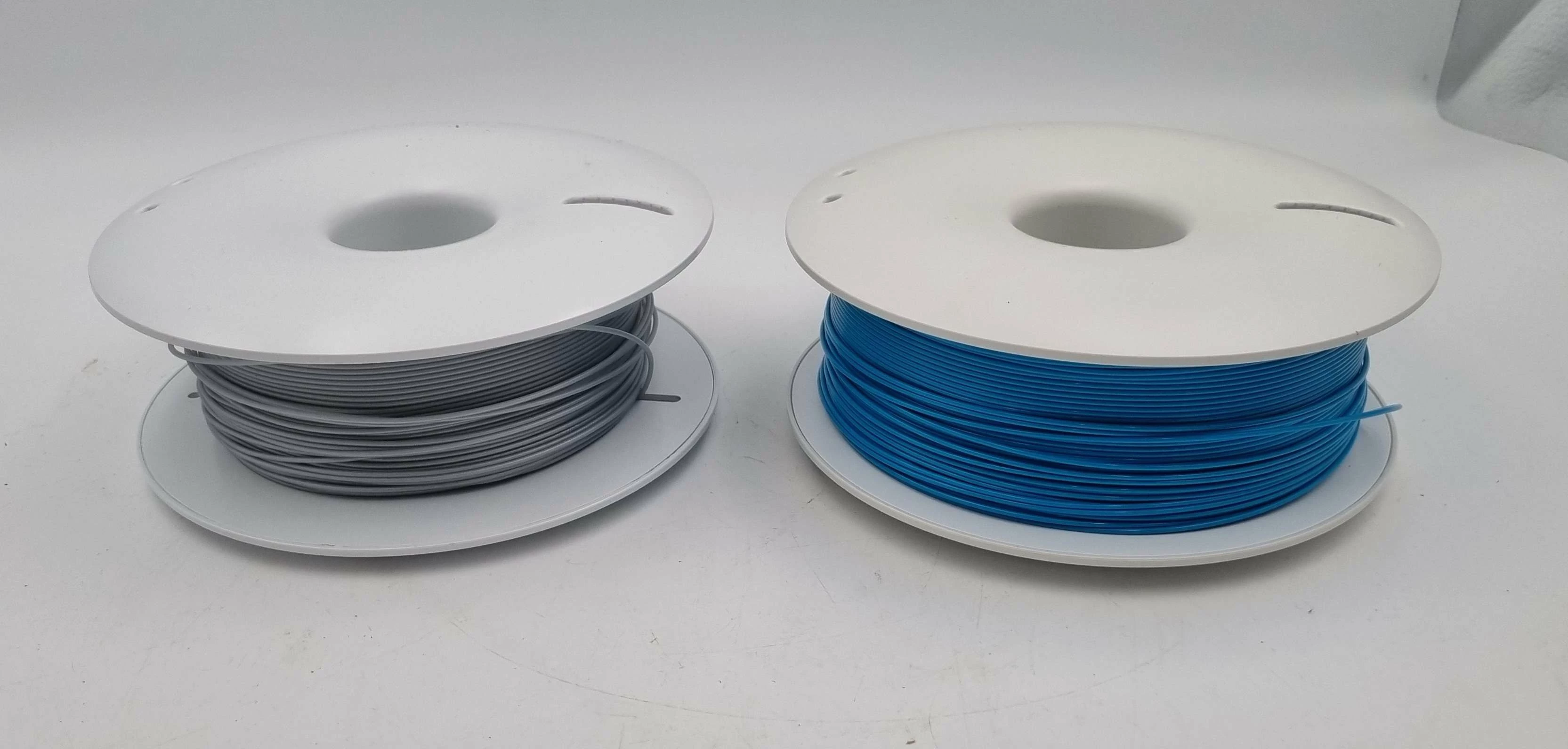 filament-fiberlogy-petg-silver-pa12-fiberlogy-blue-srednica-filamentu-175