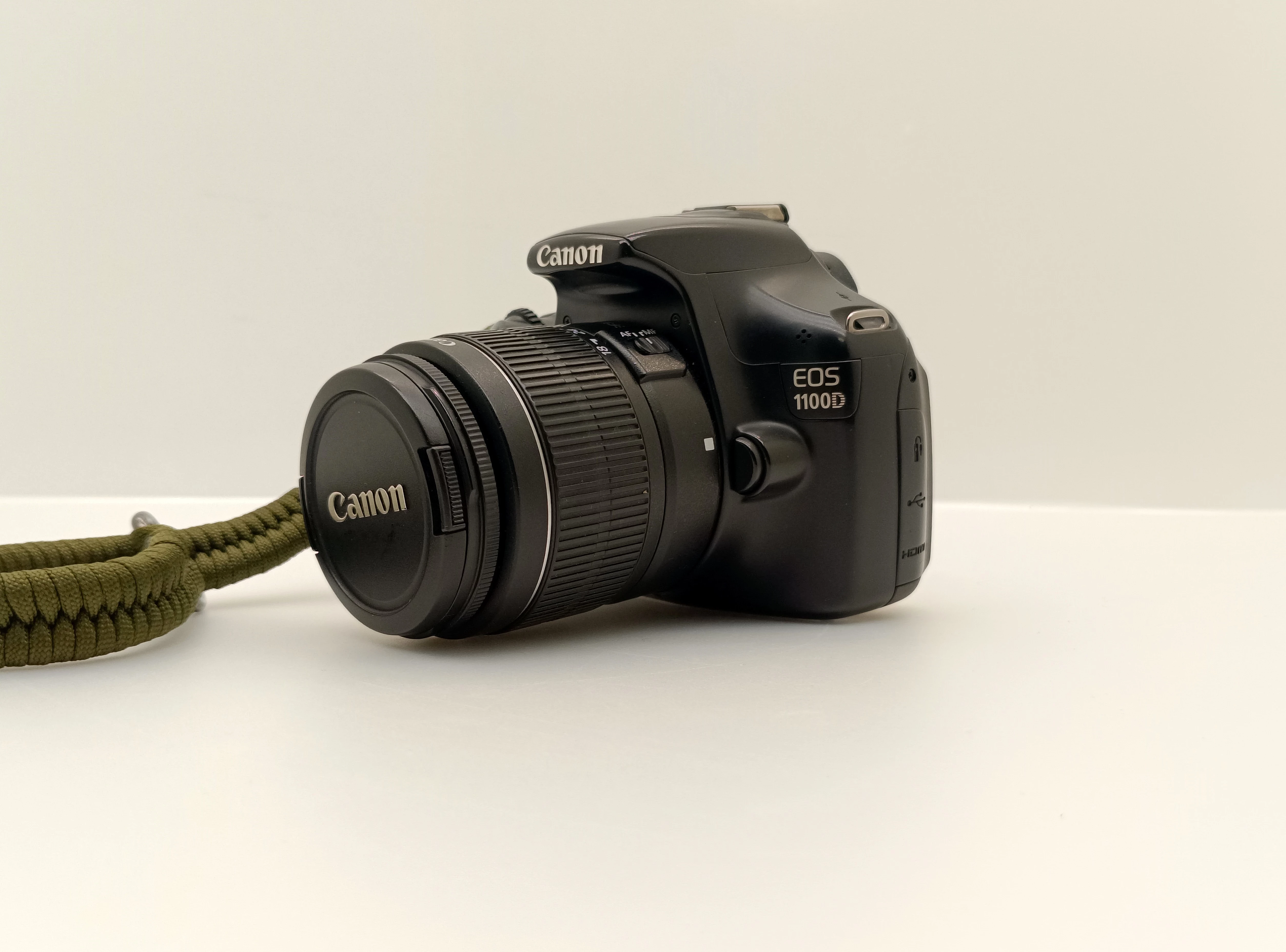 lustrzanka-canon-eos-1100d-korpus-obiektyw-efs-18-55-mm-rozdzielczosc-1200