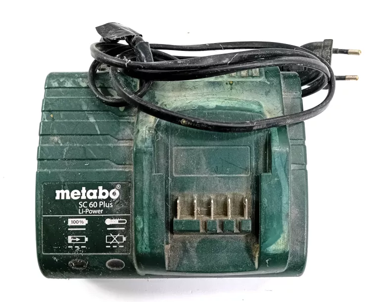 wkretarka-akumulatorowa-metabo-bs144-2-aku-15-ah-ladwal-marka-248811-950997