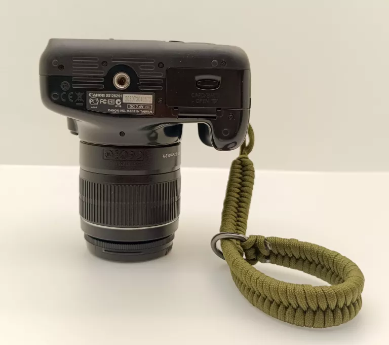 lustrzanka-canon-eos-1100d-korpus-obiektyw-efs-18-55-mm-model-zalaczonego-obiektywu-canon-18-55