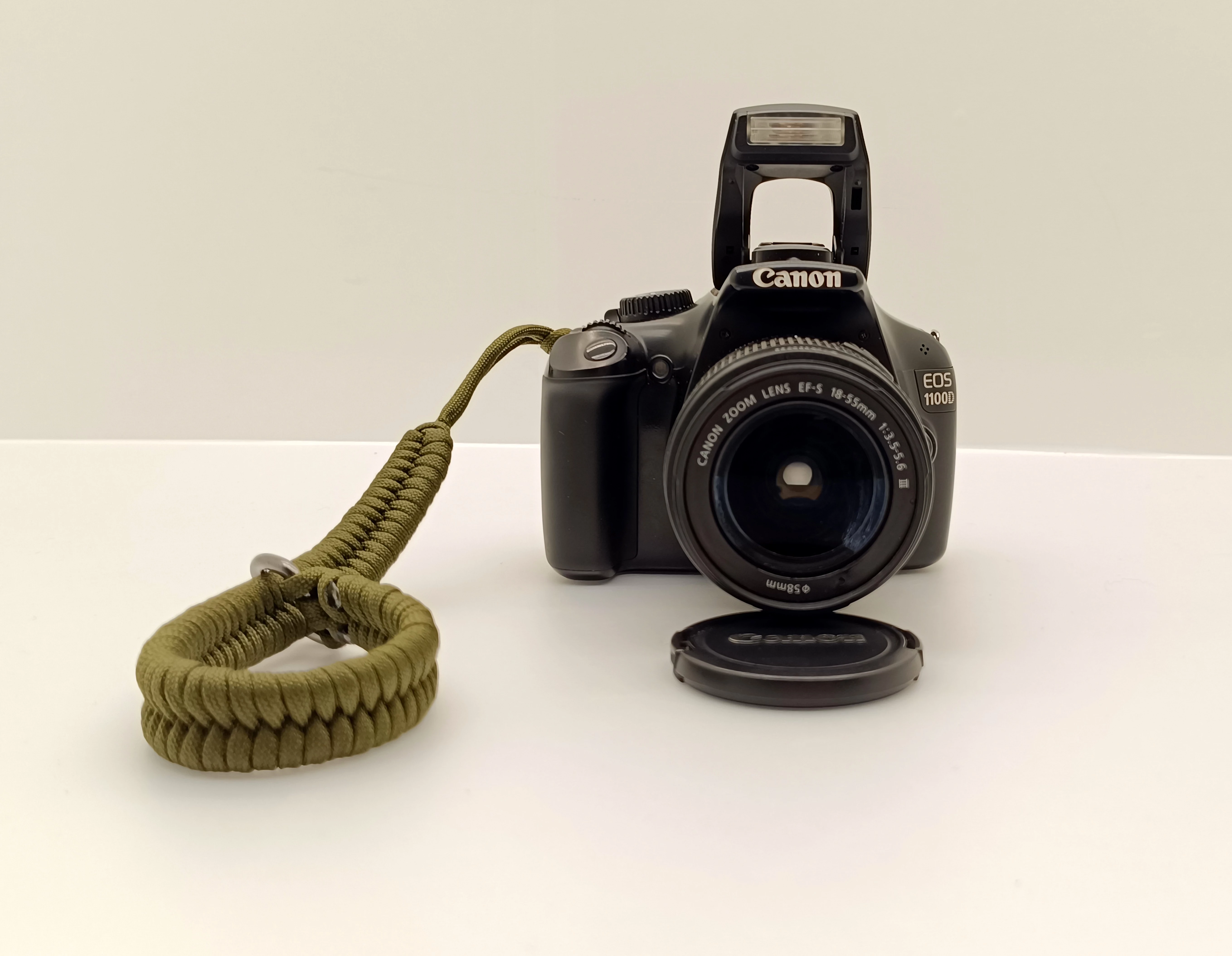 lustrzanka-canon-eos-1100d-korpus-obiektyw-efs-18-55-mm-ean-gtin-8714574571027