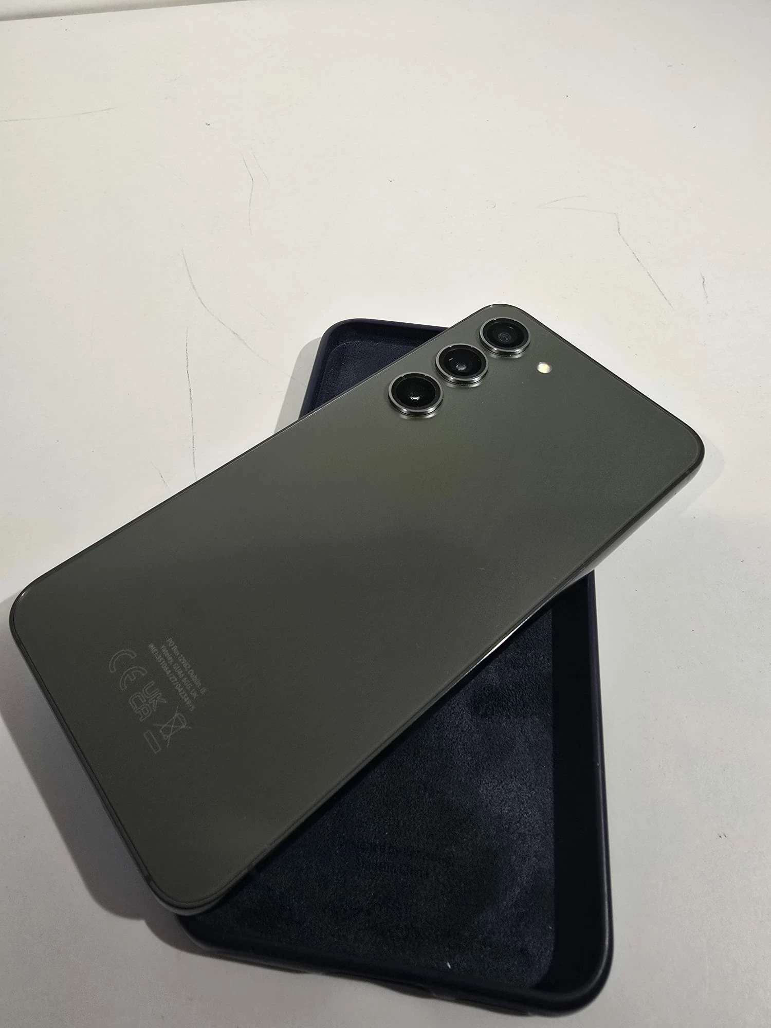 telefon-samsung-galaxy-s23-8gb128gb-wolny-rynek-ean-gtin-8806095137414