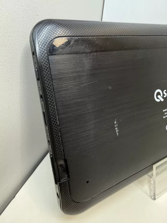 tablet-qsmart-tb700-przekatna-ekranu-700