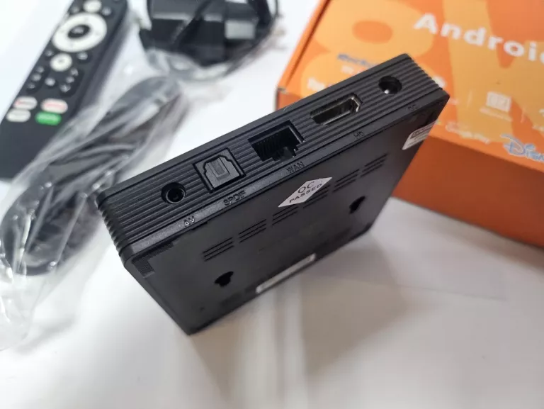 smart-tv-box-4k-wifi-bt-android-13-kod-producenta-4k-przystawka-z-androidem-13-wszystkie-apki