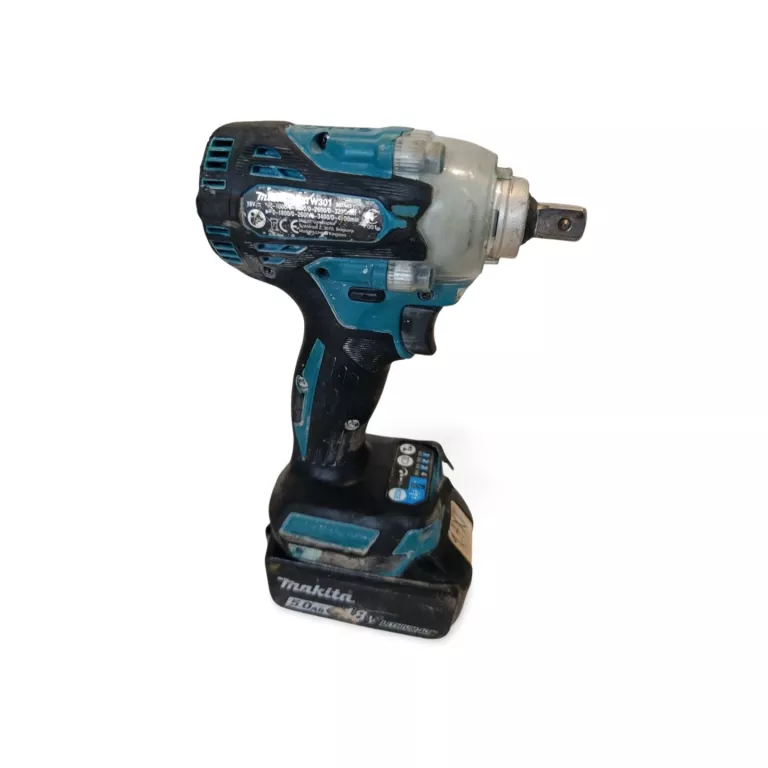 klucz-udarowy-makita-dtw301-stan-11323-2