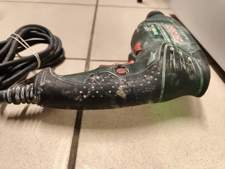 wiertarka-bosh-psb-680-re-typ-uchwytu-129629-1