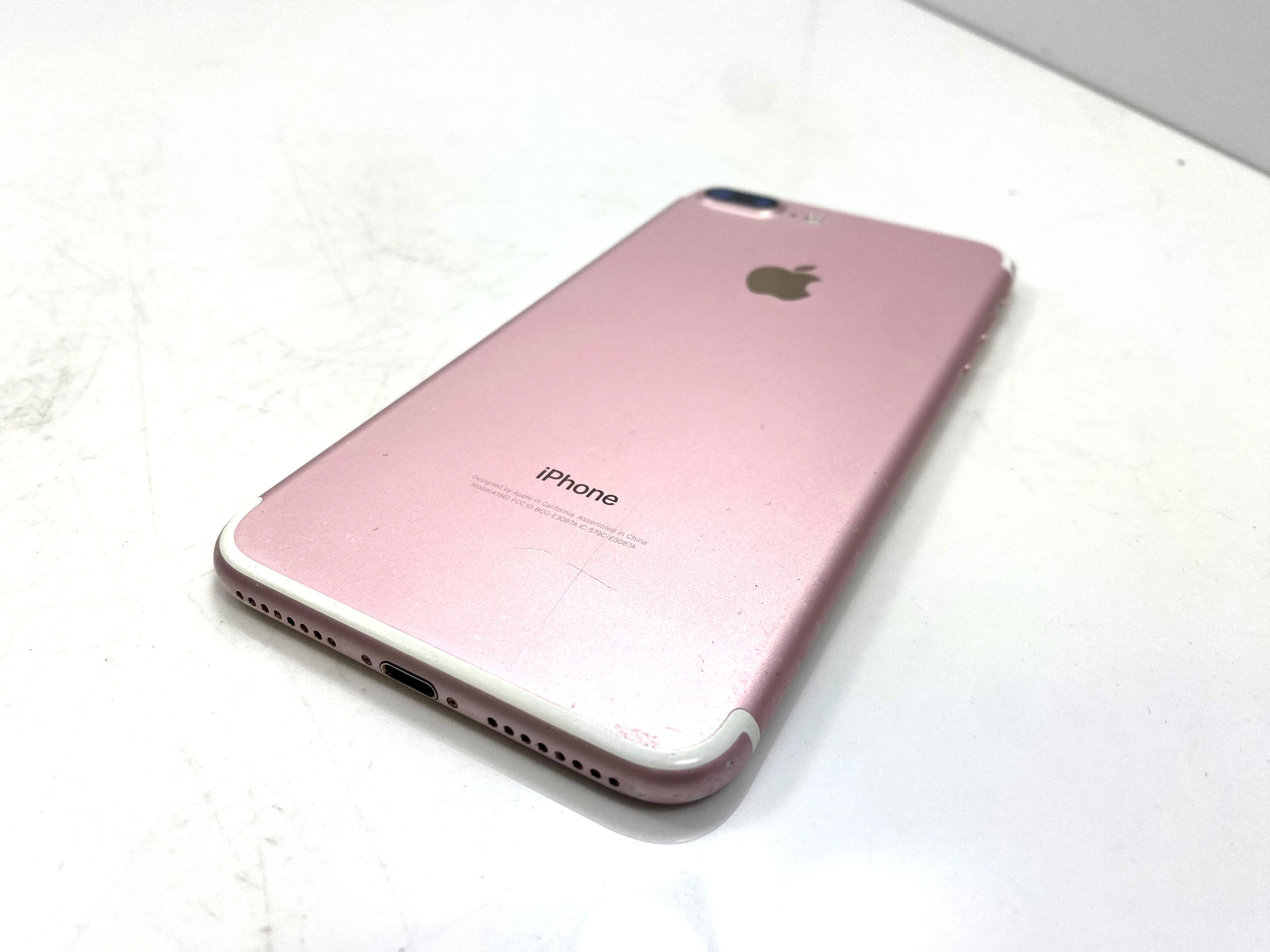telefon-iphone-7-plus-128gb-bateria-70-przekatna-ekranu-550